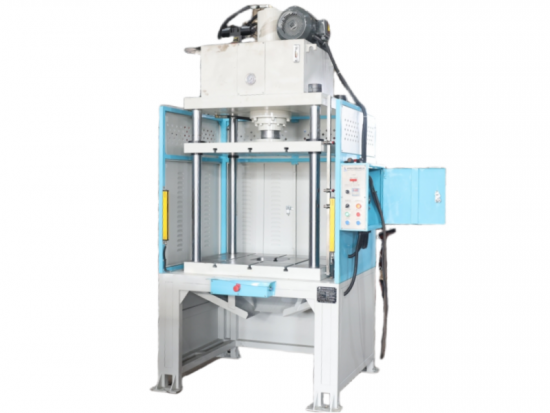 Máy cắt tỉa thủy lực