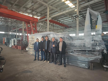 Li Jun, Gai Yanbo, Cao Kai .và các chuyên gia khác đã đến thăm Longhua Trong Bengbu Để kiểm tra tiến độ của dự án hợp tác giữa Viện và doanh nghiệp. 