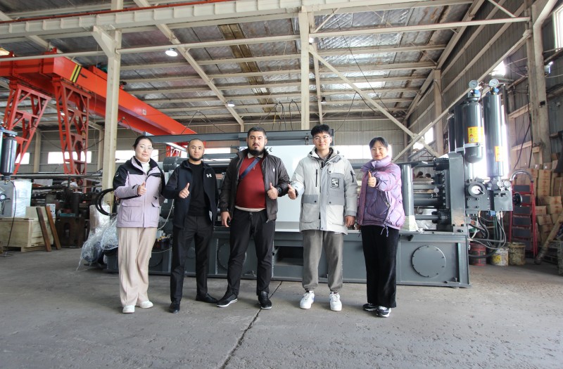 Welcome Kazakhstan customers to visit our factory