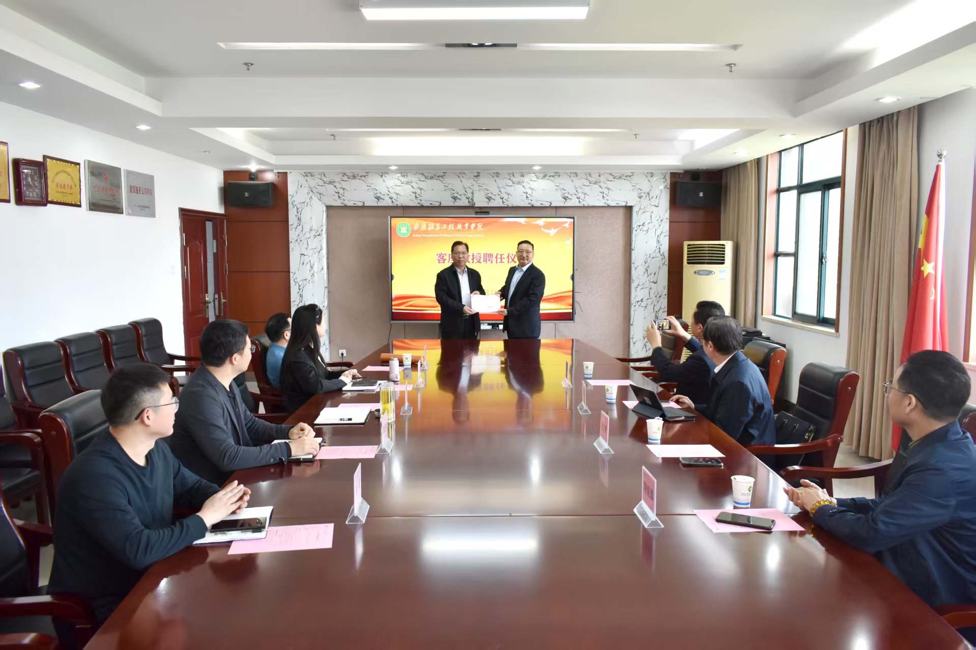 “Hợp tác Nhà trường - Doanh nghiệp vì sự phát triển, cùng nhau tạo nên chương mới trong sự hội nhập giữa sản xuất và giáo dục”